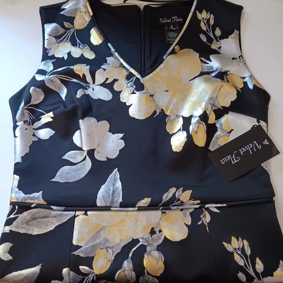 NWT metallic floral print dress stretch Women's black,Full Zip, Party Cocktail. - Picture 12 of 17
